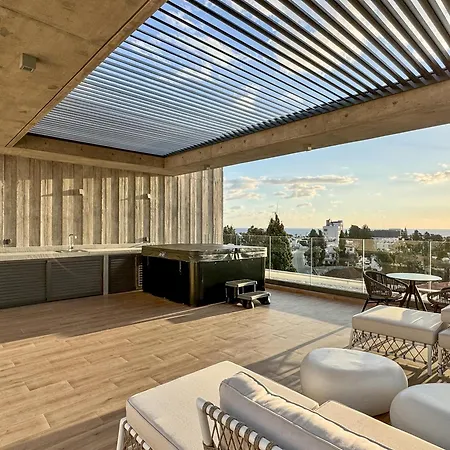 Apartment Malberry Park 302 - Modern 2 Bedroom With Pool, Gym, Jaccuzi