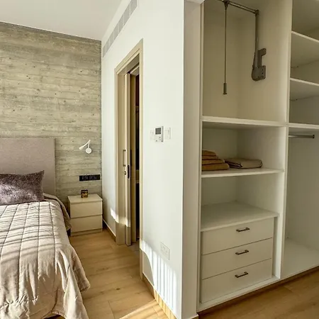 Malberry Park 302 - Modern 2bedroom With Shared Heated Pool, Sauna, Gym, Jacuzzi * Paphos