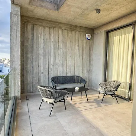 Apartment Malberry Park 302 - Modern 2 Bedroom With Pool, Gym, Jaccuzi