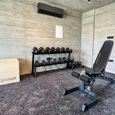 Apartment Malberry Park 302 - Modern 2 Bedroom With Pool, Gym, Jaccuzi