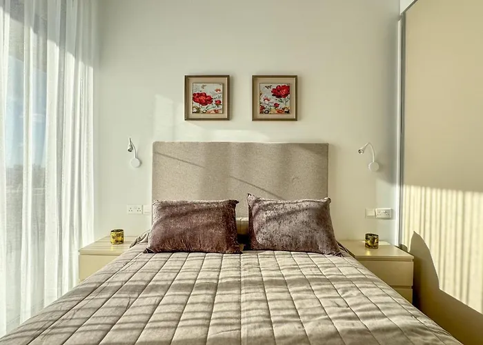 아파트 Malberry Park 302 - Modern 2bedroom With Shared Heated Pool, Sauna, Gym, Jacuzzi *