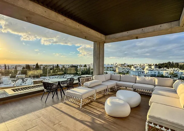 Malberry Park 302 - Modern 2bedroom With Shared Heated Pool, Sauna, Gym, Jacuzzi Apartament