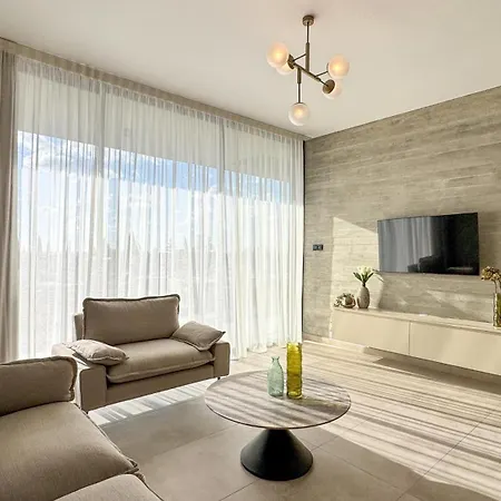 Malberry Park 302 - Modern 2bedroom With Shared Heated Pool, Sauna, Gym, Jacuzzi * Paphos